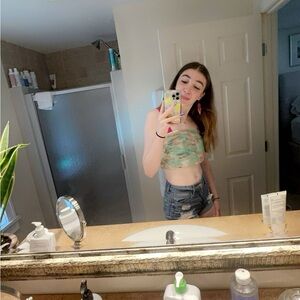 Meet your Posher, Kylie millspaugh